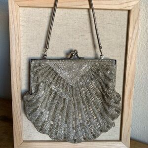 Vintage Gaston silver-tone beaded clam shell evening mini bag